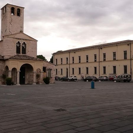 Residenza Mazzini Фоліньо Екстер'єр фото